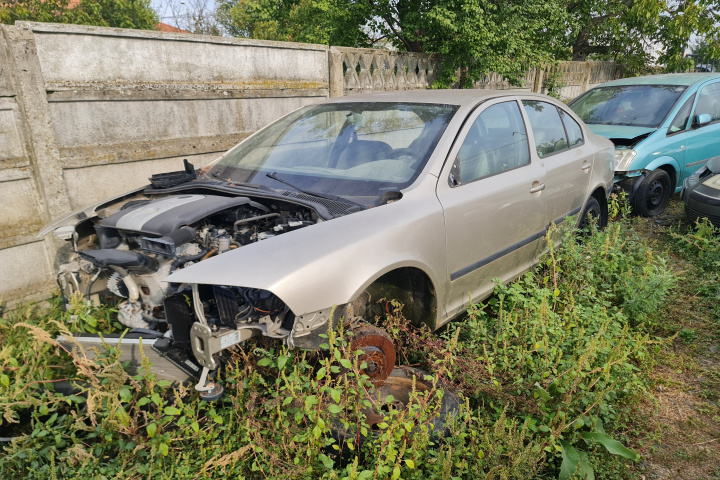 Piese Skoda Octavia 2 [2004 - 2008] Liftback 5-usi 1.6 FSI MT (115 hp)
