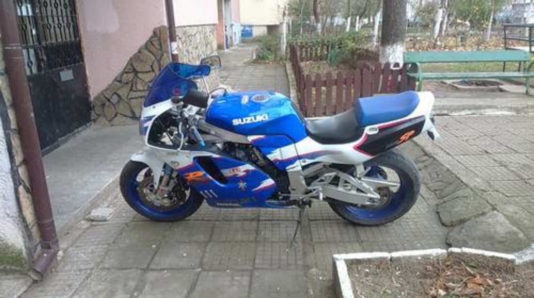 PIESE suzuki gsxr 750 / ulei / lichid