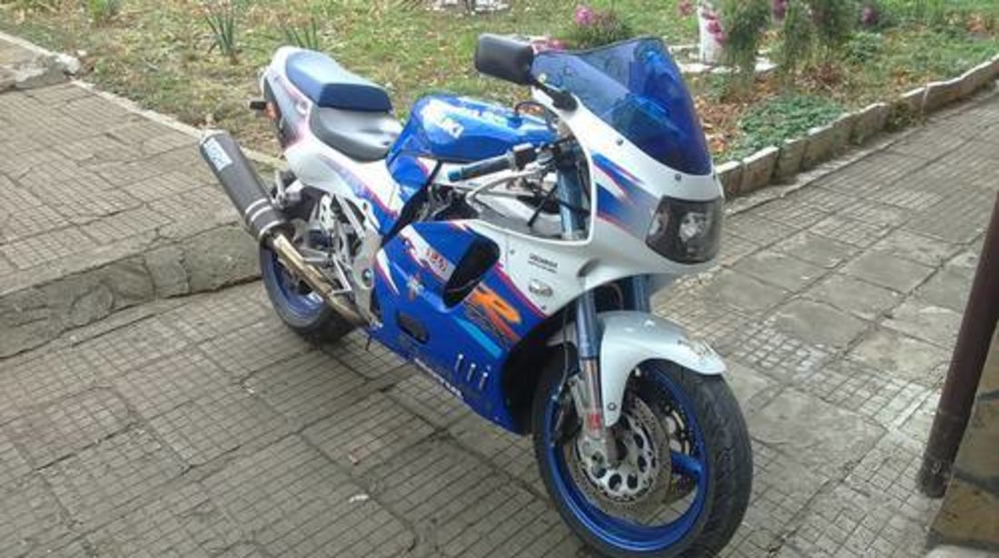 PIESE suzuki gsxr 750 / ulei / lichid