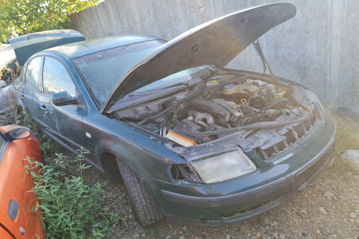 Piese Volkswagen VW Passat B5 [1996 - 2000] Sedan 4-usi 1.9 TDI MT (110 hp)
