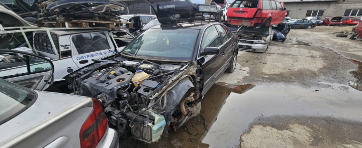 Piese Volkswagen VW Passat B5.5 [facelift] [2000 - 2005] Sedan