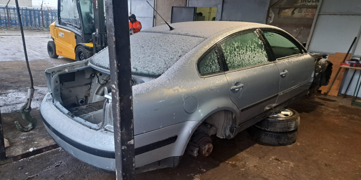 Piese Volkswagen VW Passat B5.5 [facelift] [2000 - 2005] Sedan 1.9 TDI MT (101 hp)