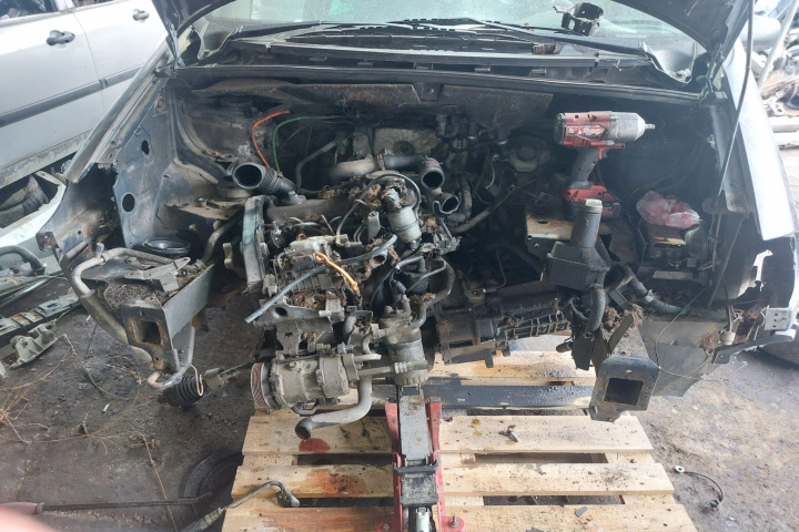 Piese Volkswagen VW Sharan [1995 - 2000] Minivan 5-usi 1.9 TDI MT (110 hp)