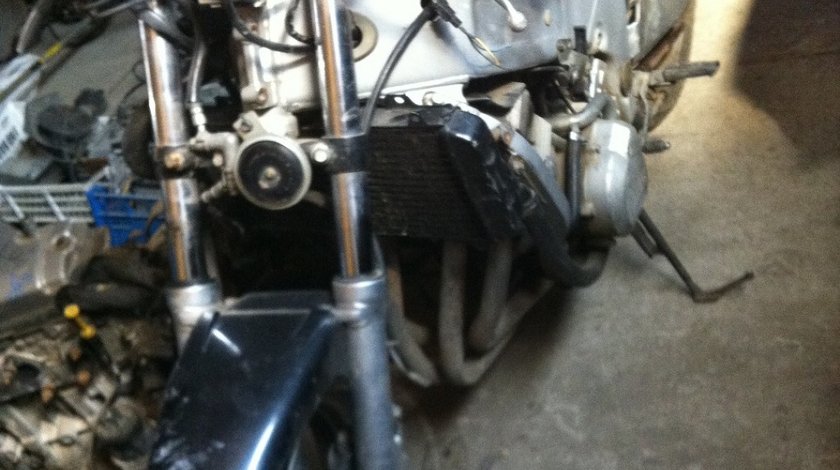 Piese yamaha fzr 600 din 1993