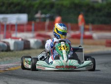 Pilotii romani de karting participa cu succes la competitiile internationale