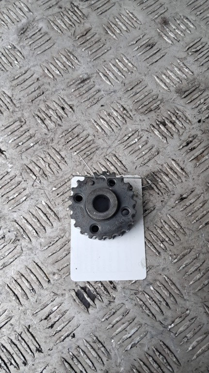 Pinion arbore cotit Vw Golf 7 1.6 TDI cod motor DDY an 2017 cod 04L105263C cu doar 35000 km