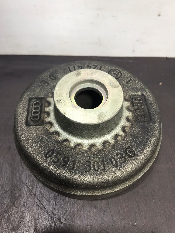Pinion pompa injectie Audi A6 C6 3.0 TDI 059130103G