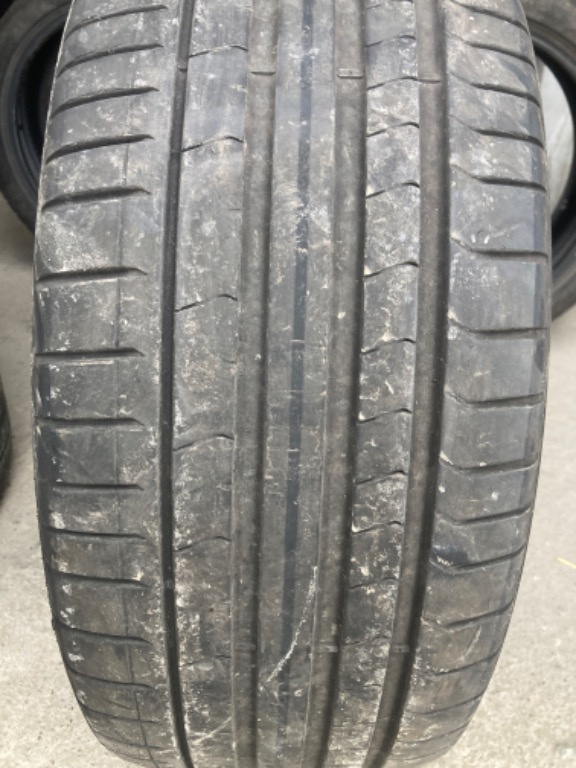 Pirelli 255/40 R21 Dot 2022