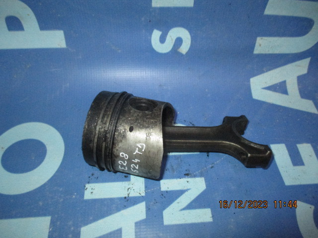Pistoane BMW E28 524td 2.4td M21; 2242096 (fara capac la biela)