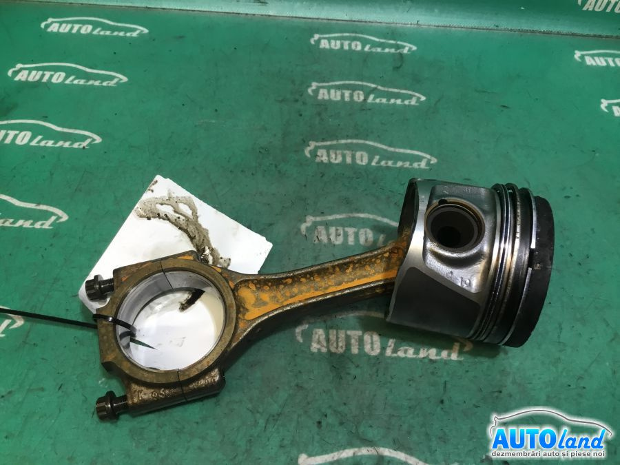 Piston 1.9 TDI cu Biela Volkswagen GOLF V 1K1 2003