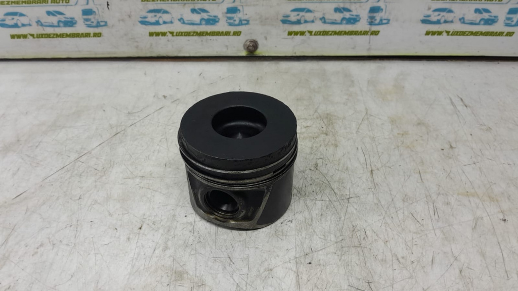 Piston 2.0 crd byl (ecl) bkd 7901 j BKD Volkswagen VW Passat B6 [2005 - 2010]