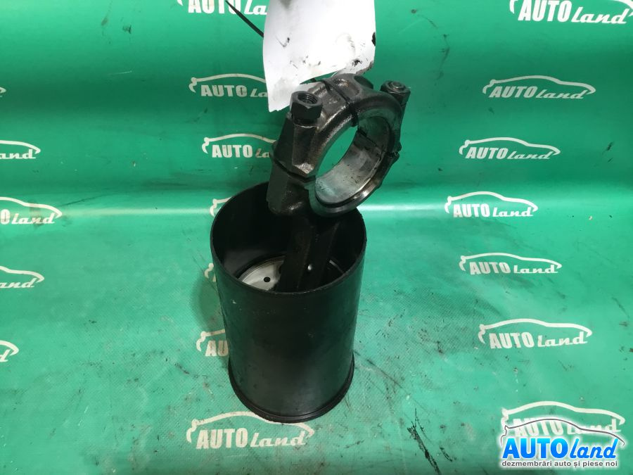 Piston 2.5 D Kia SORENTO JC 2002
