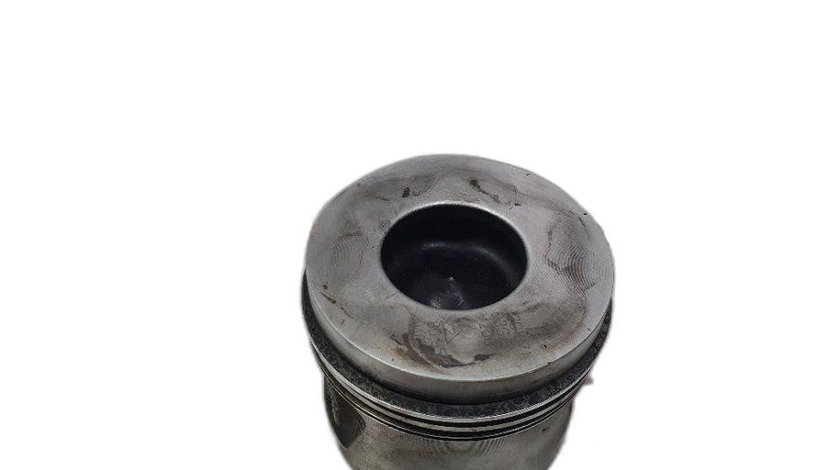 Piston ​Audi A4 B7 (8E3) Avant 2008 2.0 TDI OEM 03G107065E