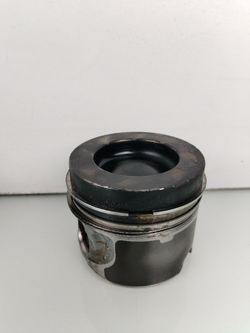 Piston Audi A5 2.0TDI CAHA