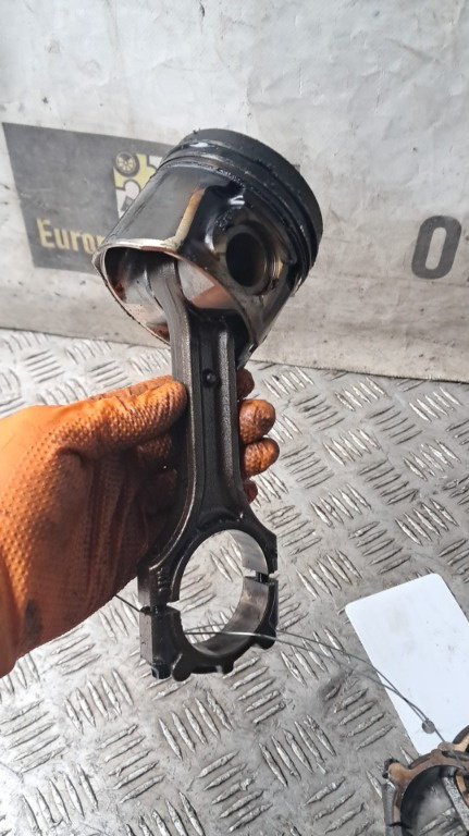 Piston + biela Kia Optima 1.7 CRDI D4FD an 2016