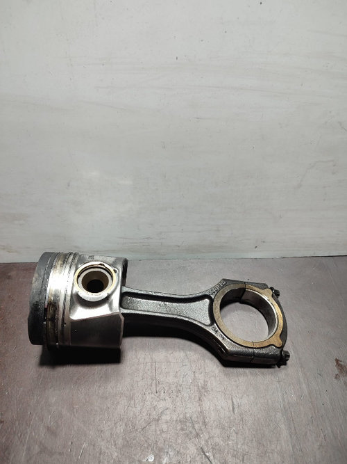 Piston + biela Mercedes Sprinter 2.2 CDI A651 A6510303217