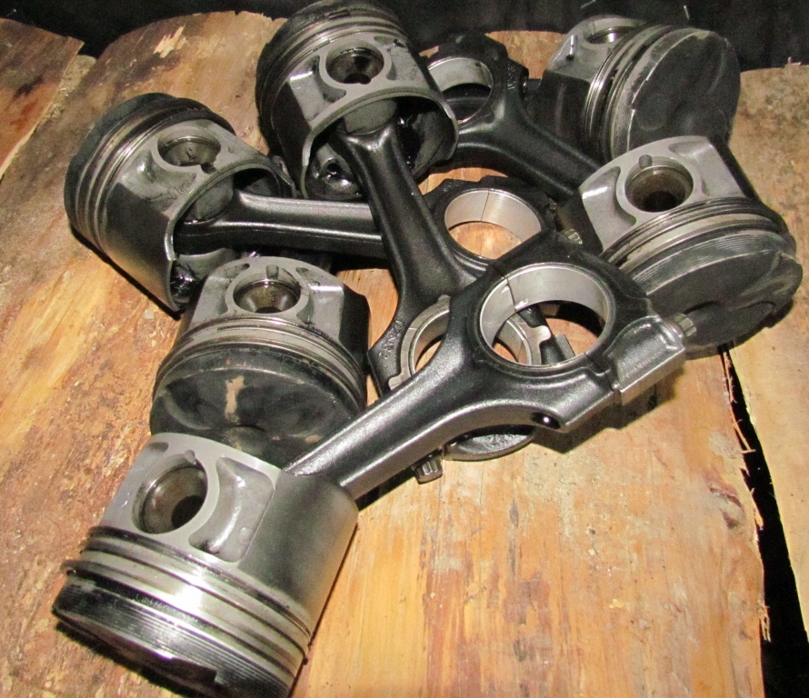 Piston + biela Mercedes W210 E300 G CLASS 3.0D 177 CAI
