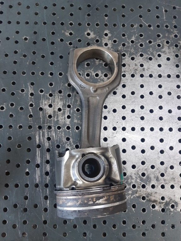 Piston cu biela 1.4 hdi 8hz peugeot 206 207 307 1007 citroen c2 c3