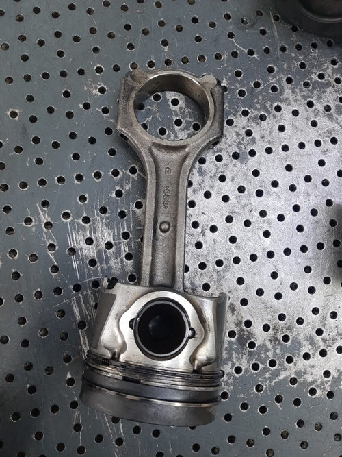 Piston cu biela 1.5 crdi d4fa hyundai accent 3 matrix kia rio 2 cerato