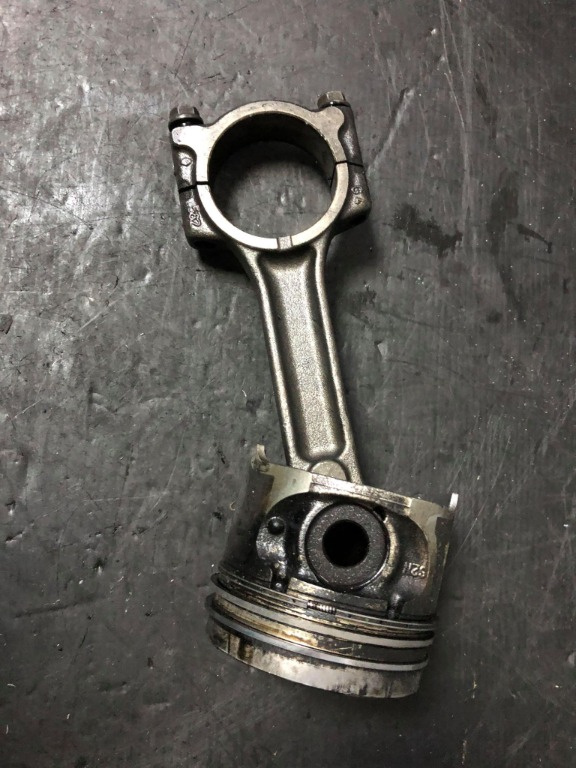 Piston cu biela 1.5 dci k9k renault twingo
