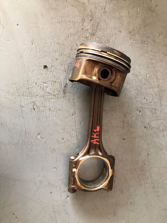 Piston cu biela 1.6 b akl vw golf 4 audi a3