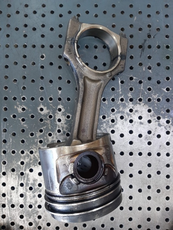 Piston cu biela 2.0 d n47d20d bmw seria 5 f11 f10