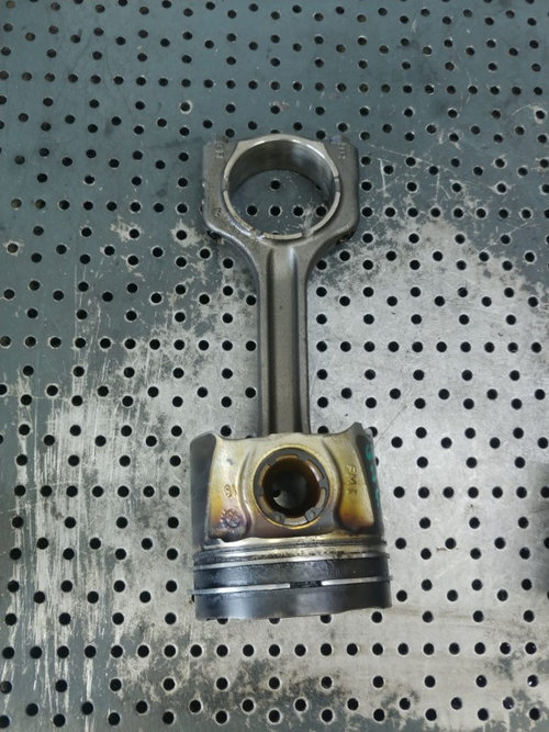 Piston cu biela 2.2 d multijet 55271040 alfa romeo giulia stelvio