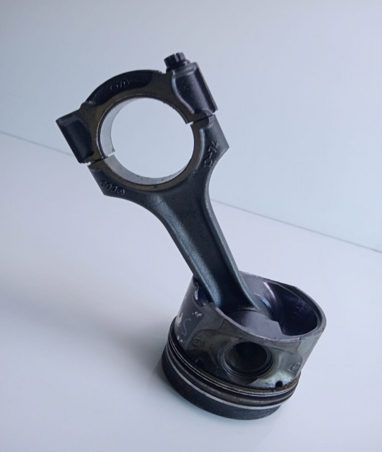 Piston cu biela 2.9 TD Mercedes-Benz Sprinter 903 [1995 - 2000]