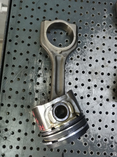 Piston cu biela ford focus 2 1.6 tdci hhda