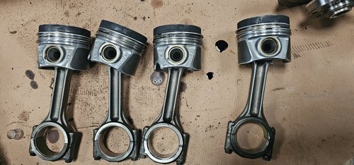 Piston cu biela VW Passat B8 2.0 TDI CRL DFG 2015 2016 2017 2018 2019
