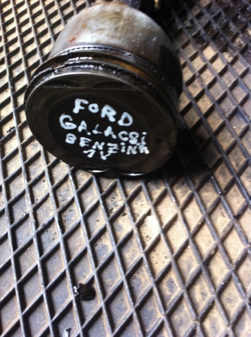 Piston Ford Galaxy [1995 - 2000] Minivan 5-usi 2.0 MT (115 hp) (WGR)