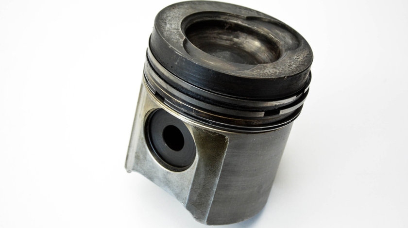 Piston John Deere 4650 1983 - 1988 Motorina R71074