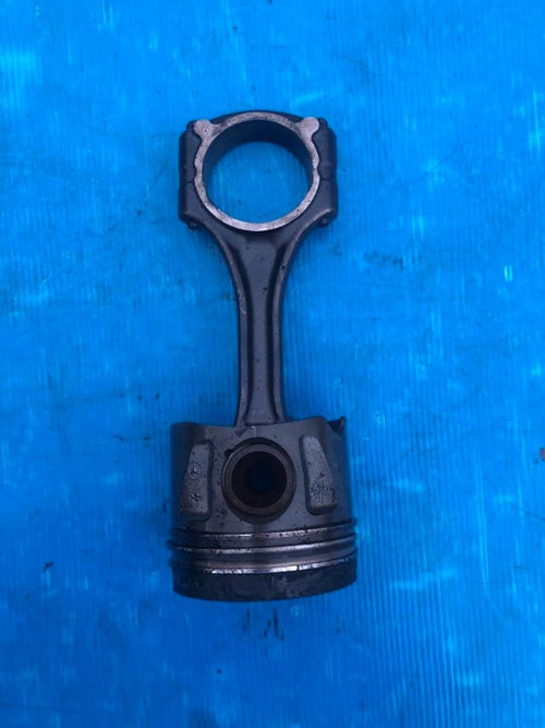Piston motor 2.0 Diesel Mercedes B Class w245 2005-2010