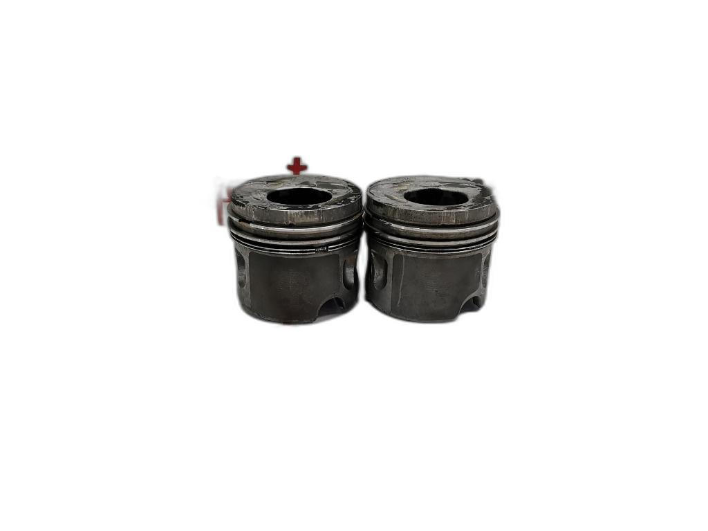 Piston motor BLS 1/2 Volkswagen Golf 5 (1K5) Combi 2009 OEM 038107065H