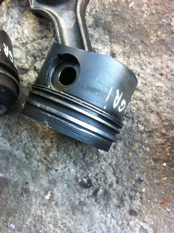 Piston motor BMW Seria 3 E36 [1990 - 2000] Sedan 325tds MT (143 hp)