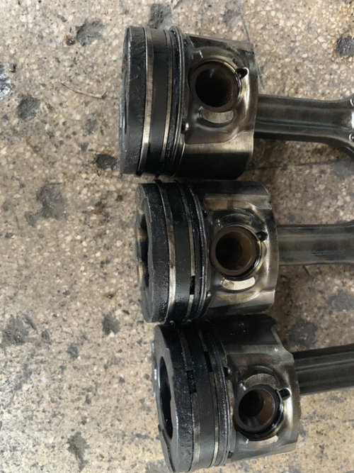 Piston motor Ford Focus 2 [2004 - 2008] Hatchback 5-usi 1.6 TDCi MT (109 hp) G8DB, G8DD, G8DA