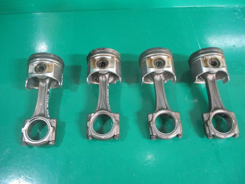 PISTON / PISTOANE CU BIELA K40 MITSUBISHI PAJERO SHOGUN III 3.2 DI-D FAB. 1999 – 2007 ⭐⭐⭐⭐...
