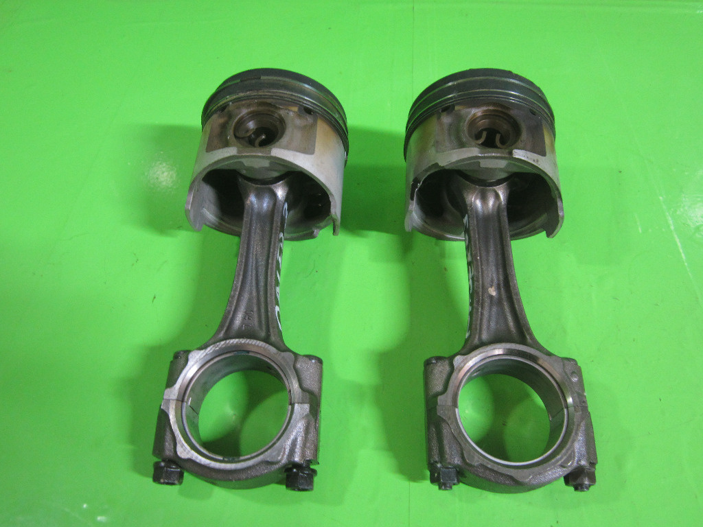 PISTON / PISTOANE CU BIELA MITSUBISHI PAJERO III 3.2 DI-D 4X4 FAB. 1999 – 2007 ⭐⭐⭐⭐⭐
