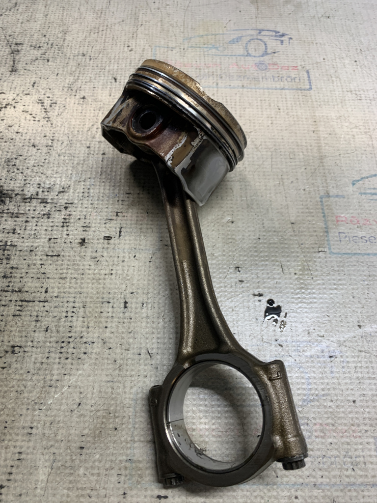 Piston plus biela Citroen C3 1.2 Benzina 2016, -