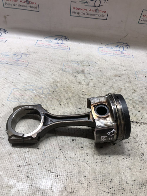 Piston plus biela Mazda CX-5 2.2 2014, BIELA DEFECTA