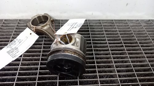 PISTON VW GOLF V 1.9 TDI - (2004 2008)