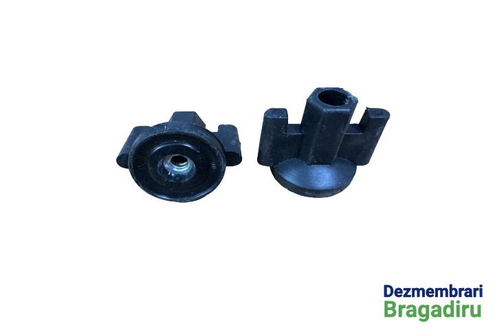 Piulita fixare lampa stop Opel Astra J [2009 - 2012] Sports Tourer wagon 1.4 Turbo MT (120 hp)