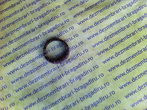 Piulita pompa combustibil Volkswagen VW Bora [1998 - 2005] Sedan 1.6 16V MT (105 hp) (1J2) 16V