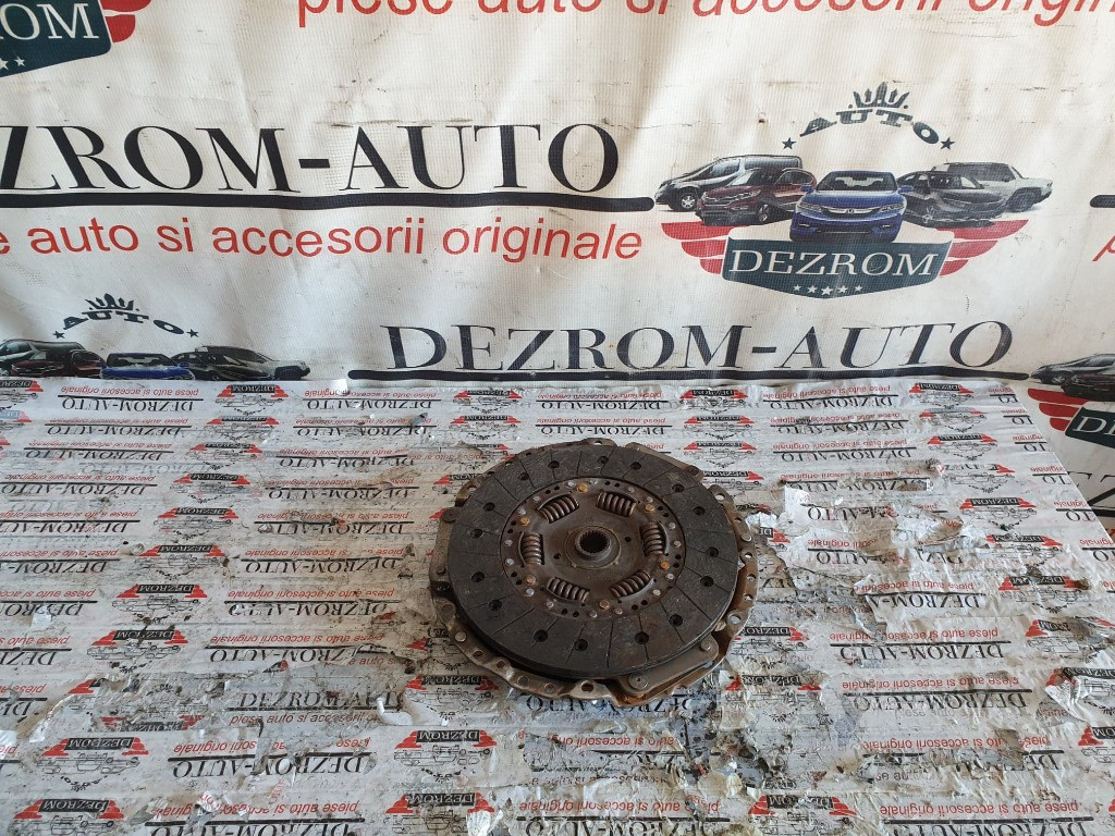Placa + Disc ambreiaj AUDI A4 B6 Avant 1.9 TDI CP: 130 cod : 038141032q