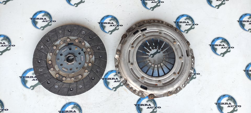 Placa presiune si disc ambreiaj Seat Altea 2.0 TDI cod motor BKD