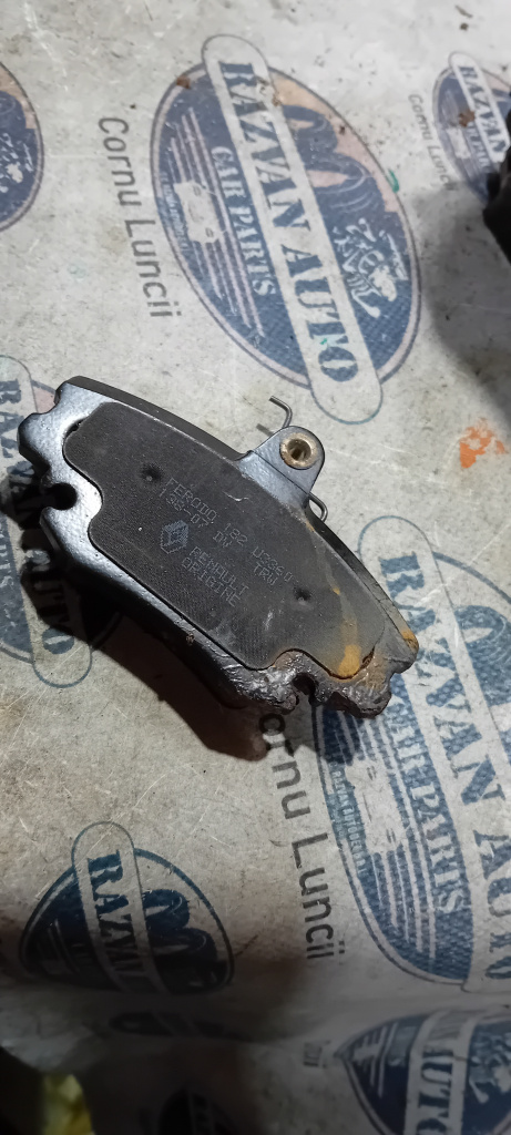 Placute spate Dacia Logan, 7701207066