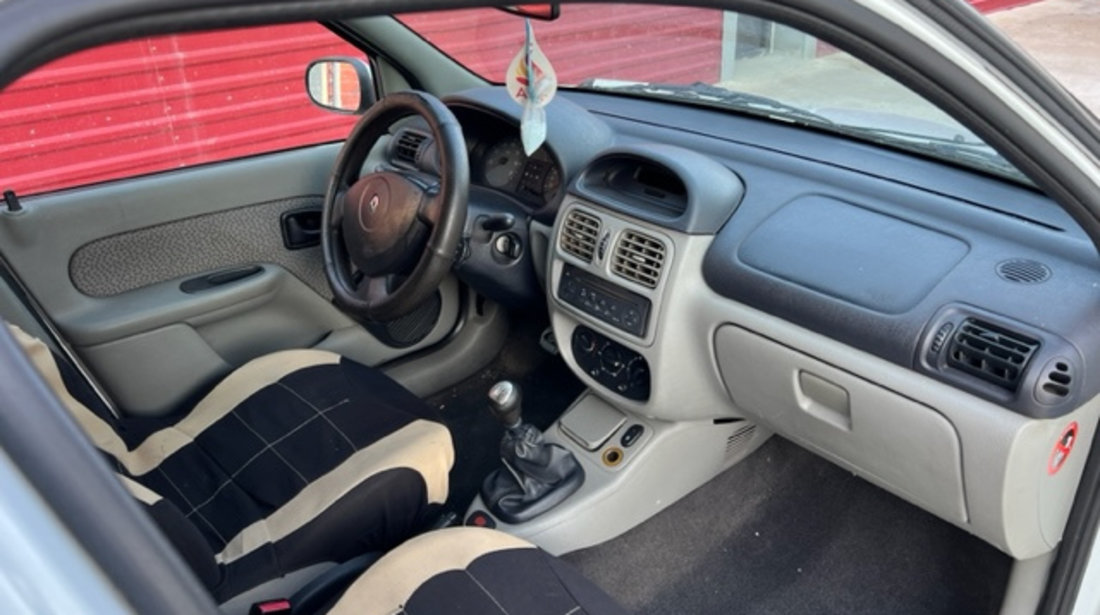 Plafon interior Renault Clio 2 2006 berlina 1.5 dci