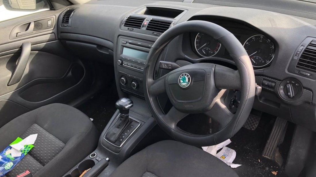 Plafon interior Skoda Octavia 2012 berlina 1.6 diesel