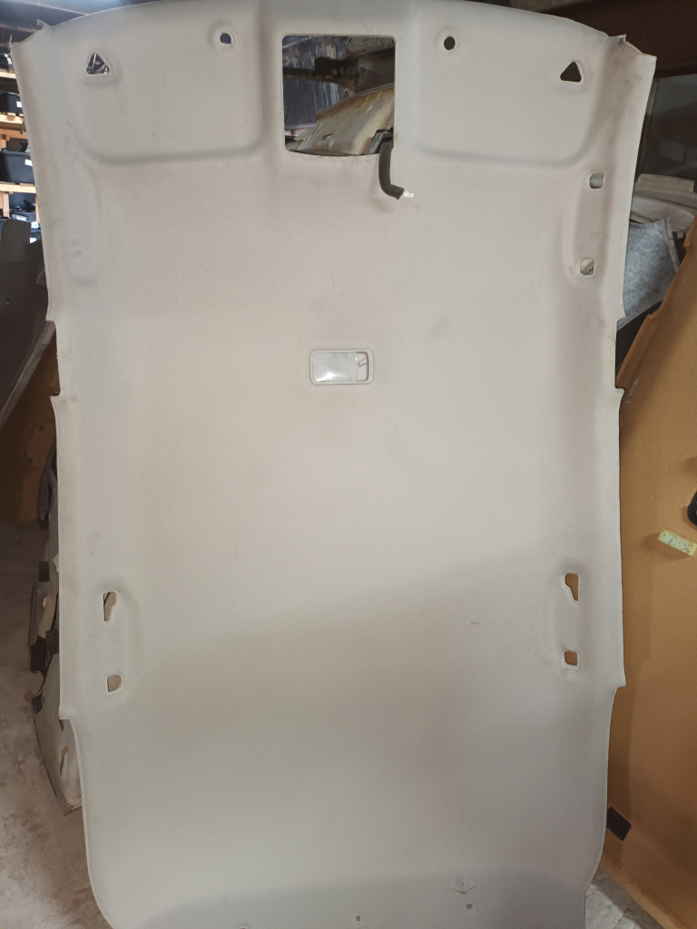 Plafon material Nissan Pulsar 2015
