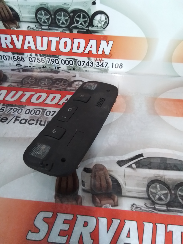 Plafoniera Audi A4 (2001-2004) [8E2, B6] 2.0 Motorina 2004, 8H0947111
